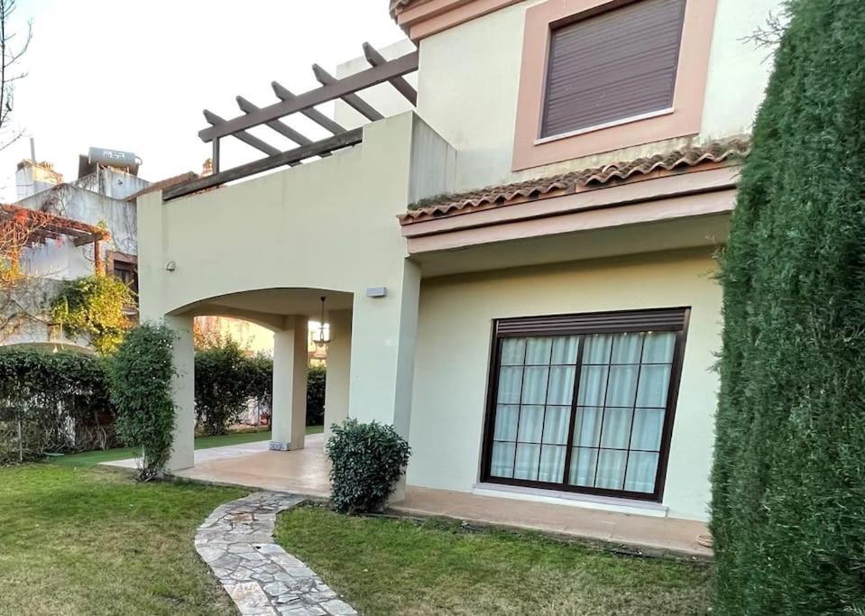 Casa En Ruta De La Plata Con Piscina Comunitaria Villa Guillena Exterior photo