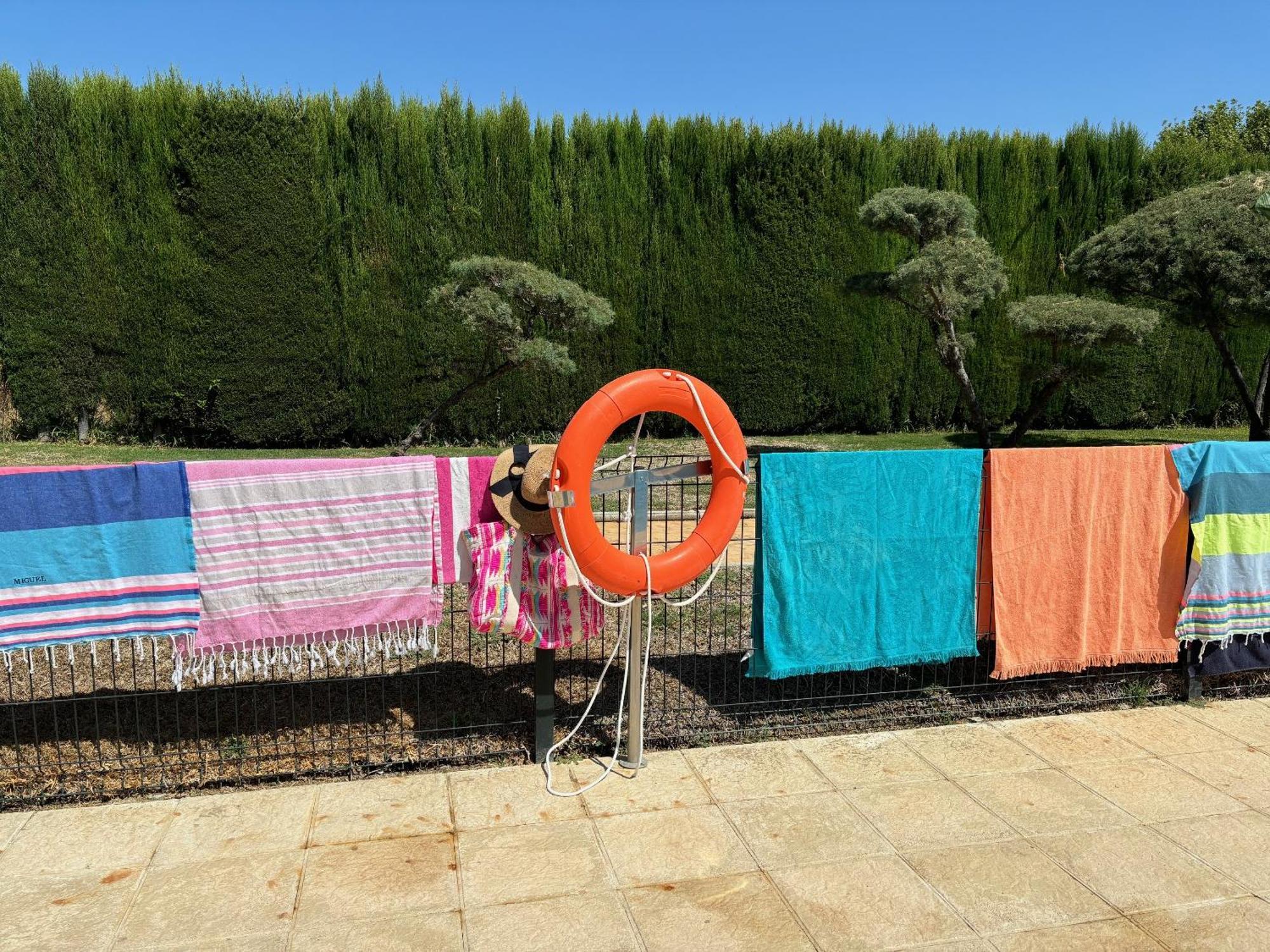 Casa En Ruta De La Plata Con Piscina Comunitaria Villa Guillena Exterior photo